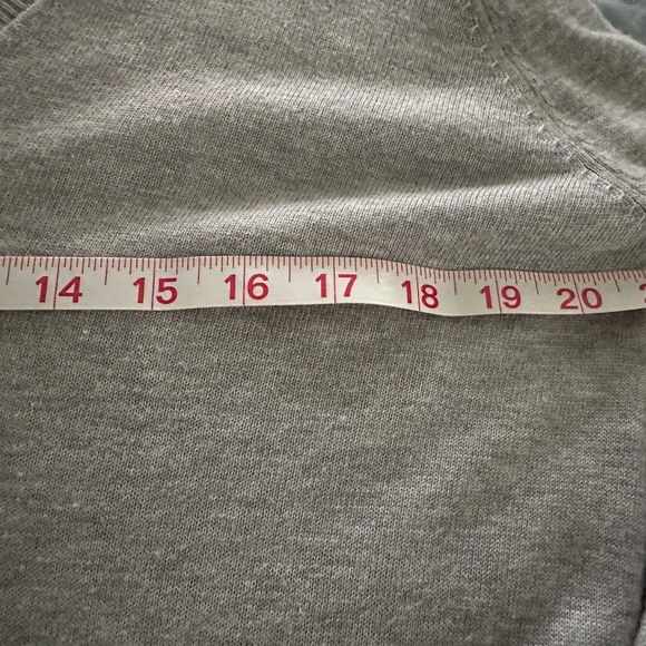 Chelsea28 Gray V Neck Cashmere Sweater Tunic Layered Bell Sleeves Size L NWOT - Picture 6 of 7